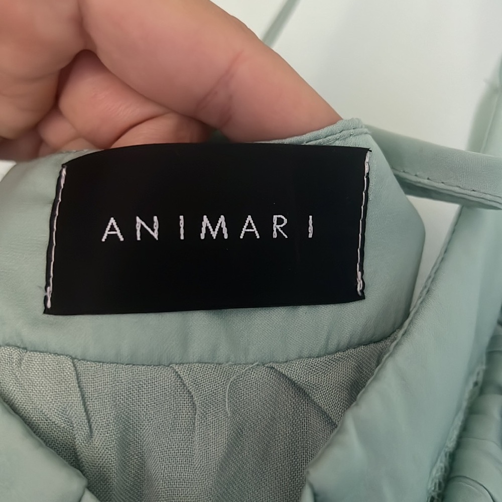 Animari Ruffle Romper - Picture 3 of 5